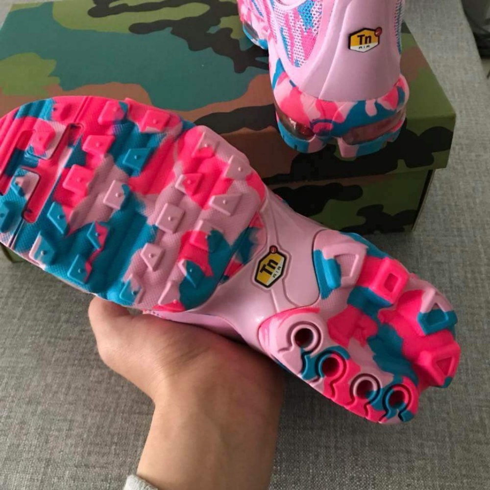 Shoes - Picture 2 of 4
